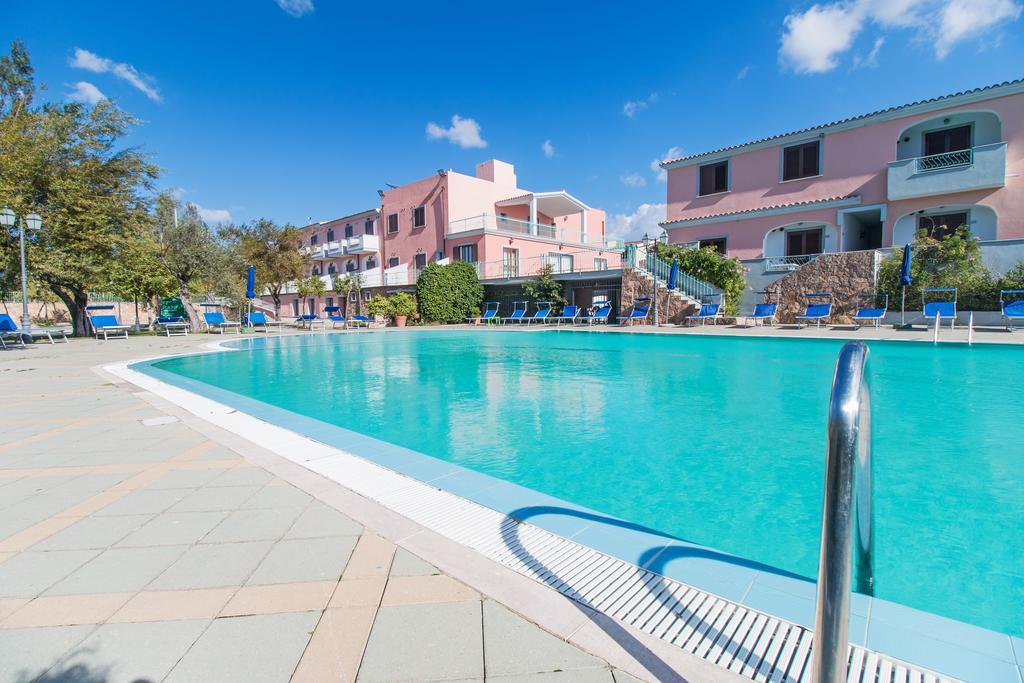 Appartamento Magnolia Cala Liberotto Exterior foto